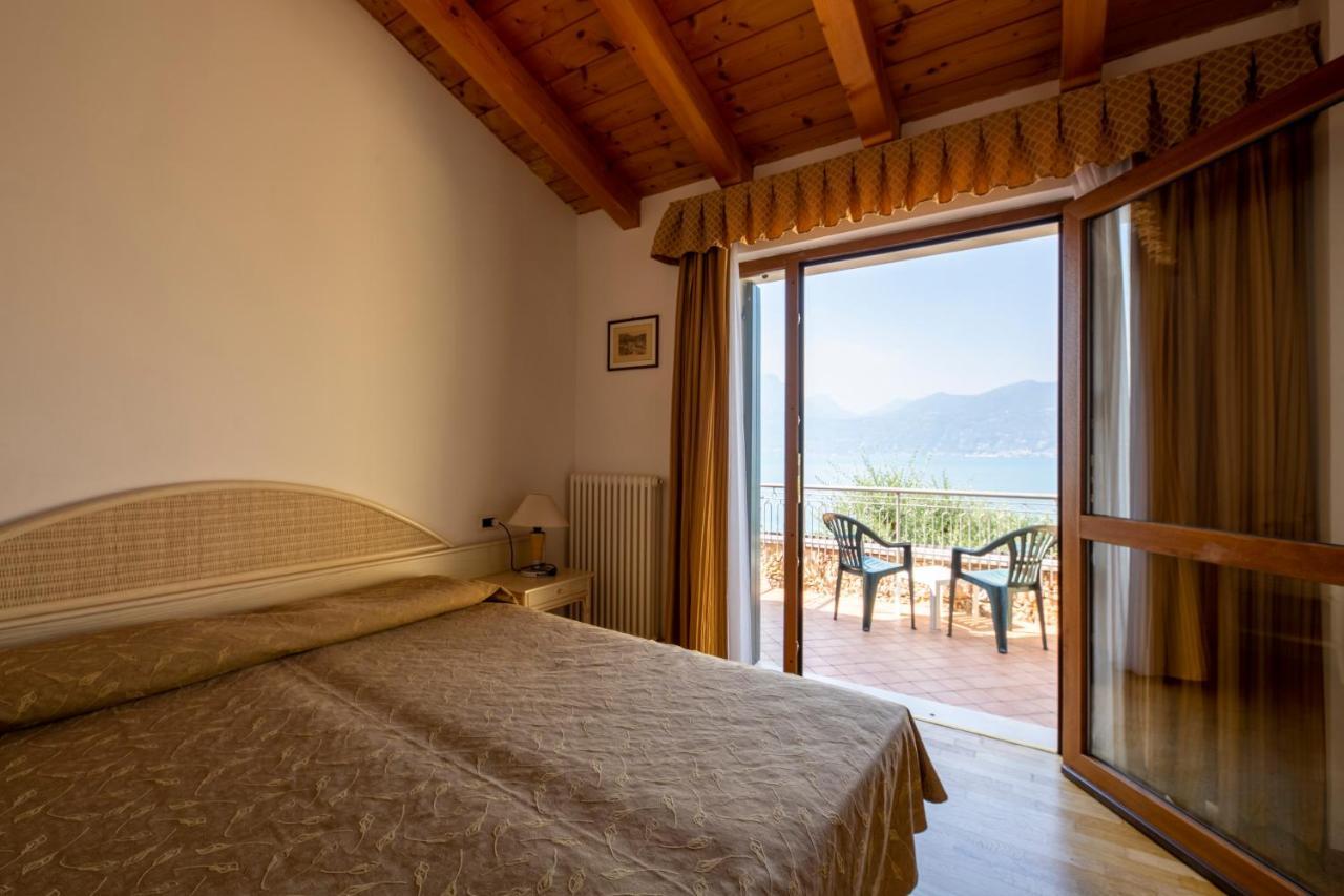 Residence Castelli Brenzone sul Garda Eksteriør billede