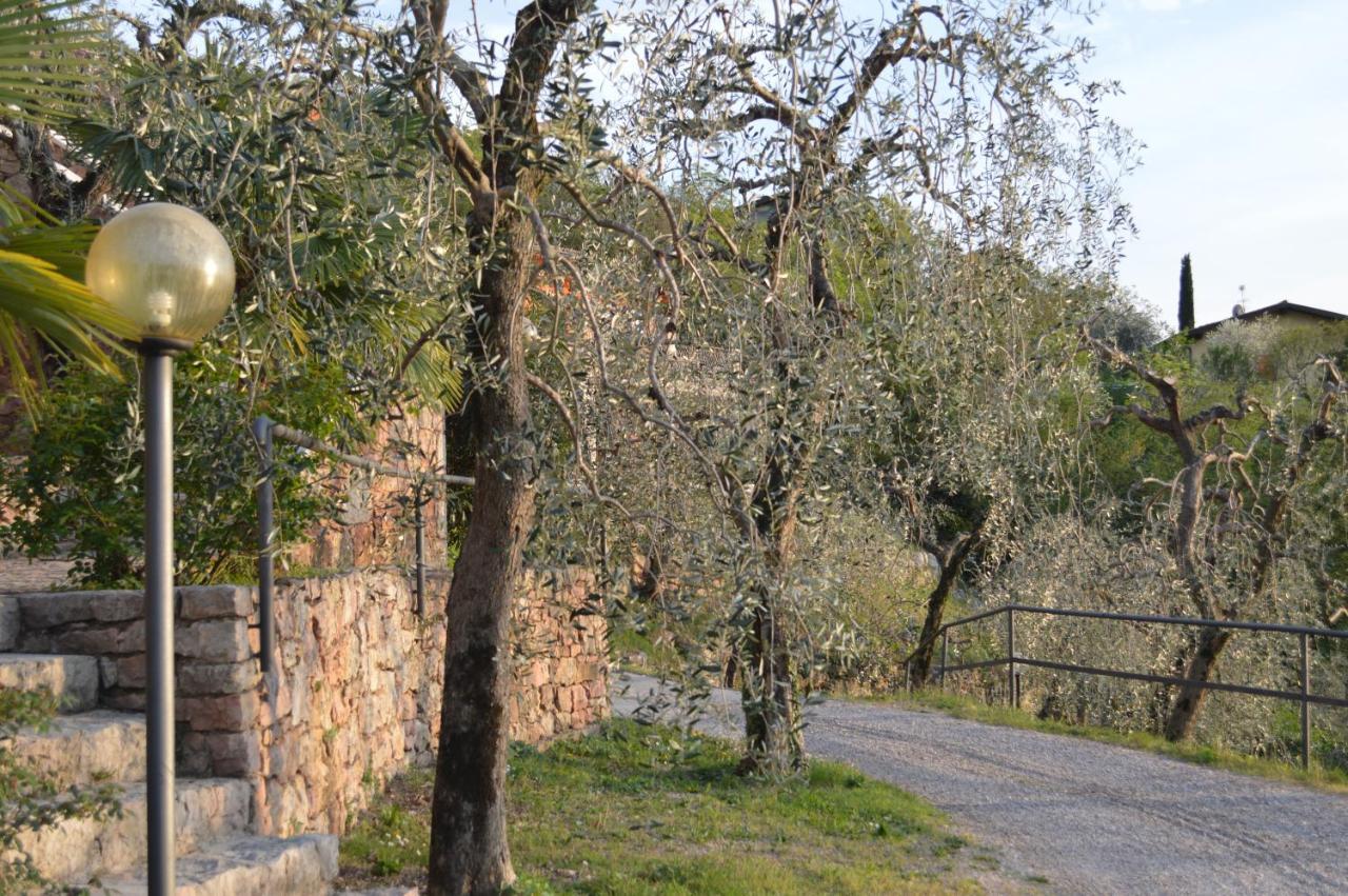 Residence Castelli Brenzone sul Garda Eksteriør billede