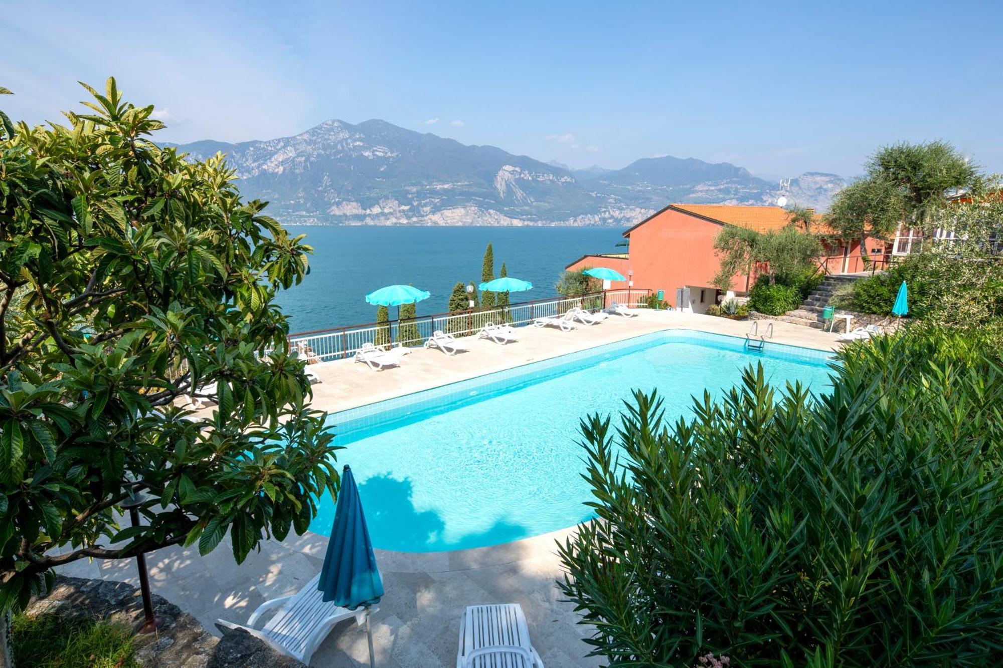 Residence Castelli Brenzone sul Garda Eksteriør billede
