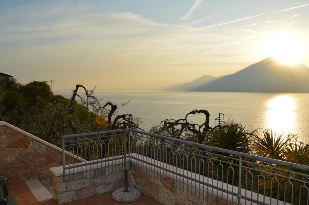 Residence Castelli Brenzone sul Garda Eksteriør billede