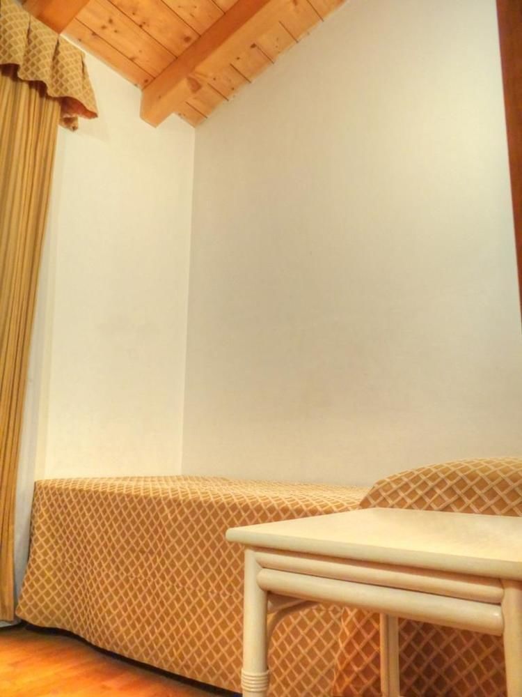 Residence Castelli Brenzone sul Garda Eksteriør billede