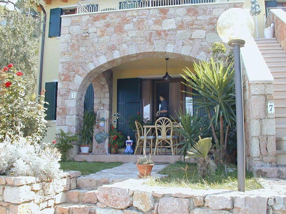 Residence Castelli Brenzone sul Garda Eksteriør billede